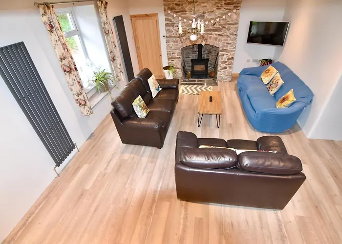 Spacious Cottage In The Village Of Wembury