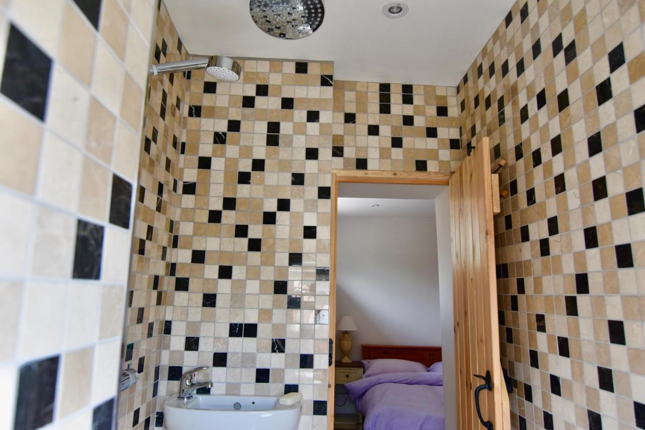 Spacious In The Village Of Casa de Férias *